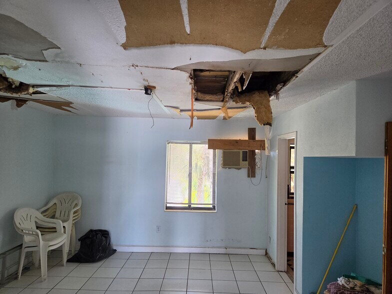 More Photos Of 580 Bay Esplanade, Clearwater Apartments For Sale