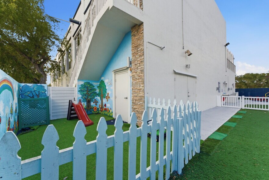 More Photos Of 6545 NW 169th St, Hialeah Medical For Sale