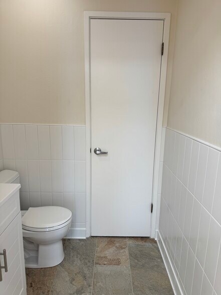 More Photos Of 19-21 Ross Ave, San Anselmo Office Residential For Lease