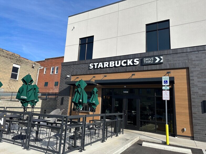 More Photos Of 1050 University Ave, Morgantown Storefront Retail Office For Lease