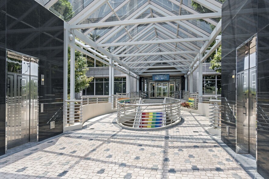 More Photos Of 4100 Wildwood Pky, Atlanta Unknown For Lease