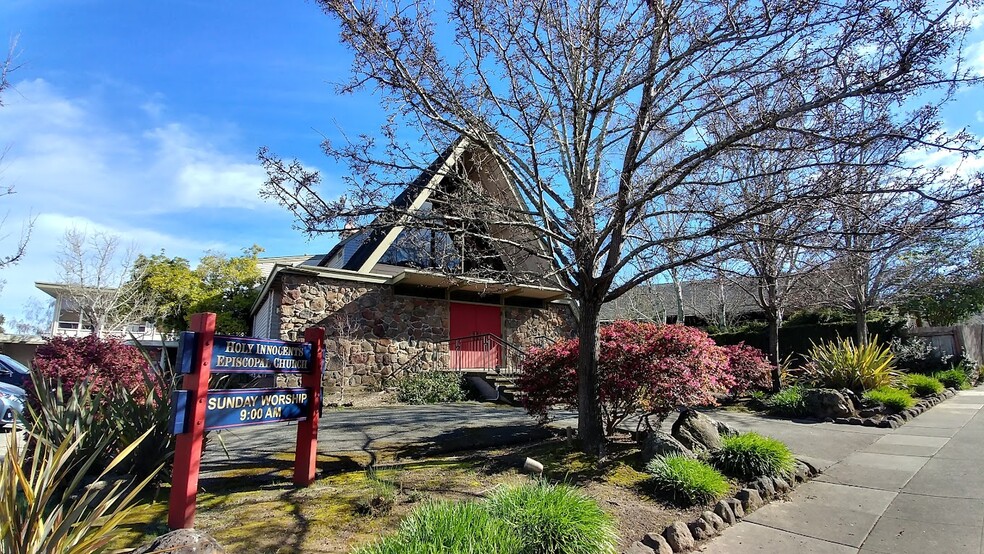 Primary Photo Of 2 Tamalpais Dr, Corte Madera Religious Facility For Sale