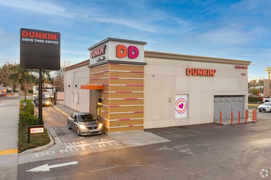 More Photos Of 1800 23rd St, Bakersfield General Retail For Sale