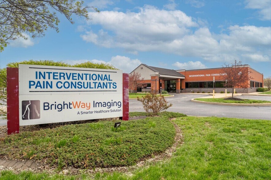 More Photos Of 3 Professional Dr, Alton Medical For Sale