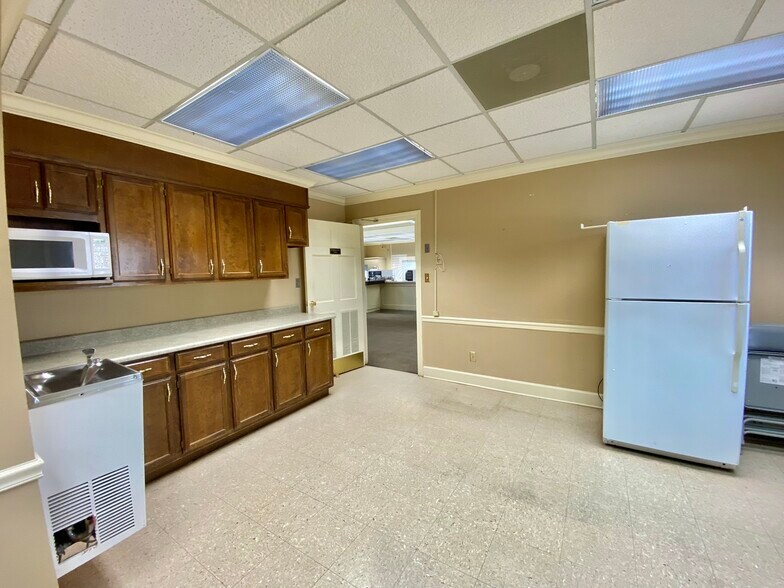 More Photos Of 5053 Main Dr, New Hope Office For Sale