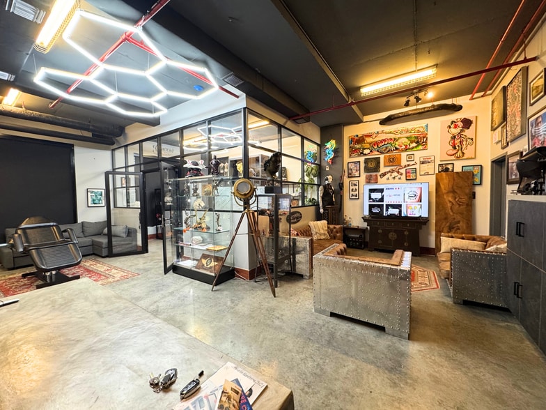 More Photos Of 333 NE 24th St, Miami Office Residential For Lease