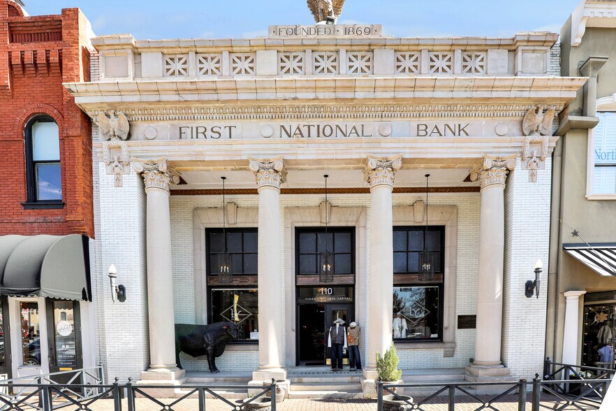 More Photos Of 110 N Tennessee St, McKinney Storefront Retail Office For Lease