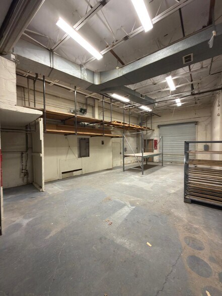 More Photos Of 29 Evans Pl, Pompton Plains Storefront Retail Office For Lease