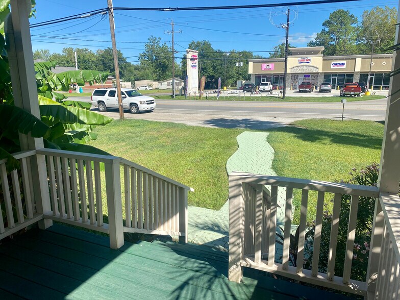 More Photos Of 424 Grand Ave, Bacliff Office For Sale