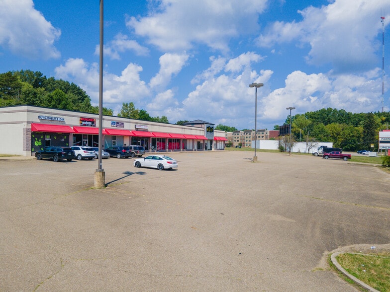 More Photos Of 2052-2070 Romig Rd, Akron Storefront For Sale