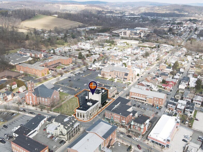 More Photos Of 1 Philadelphia Ave, Boyertown Medical For Sale