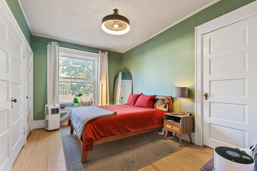 More Photos Of 1138 N Clarkson St, Denver Apartments For Sale