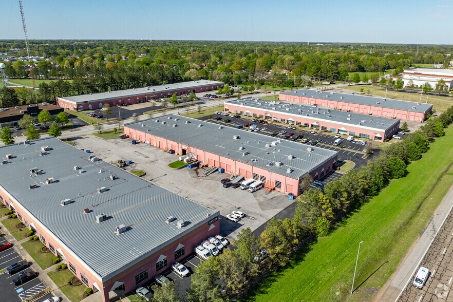 More Photos Of 6949 Appling Farms Pky, Memphis Warehouse For Lease