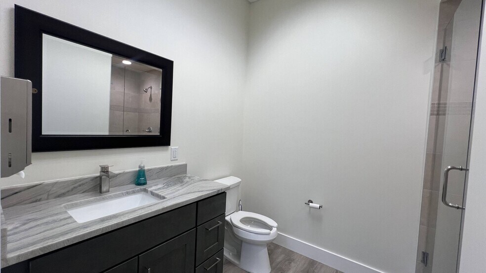 More Photos Of 8258 118th Ave N, Largo Medical For Sale