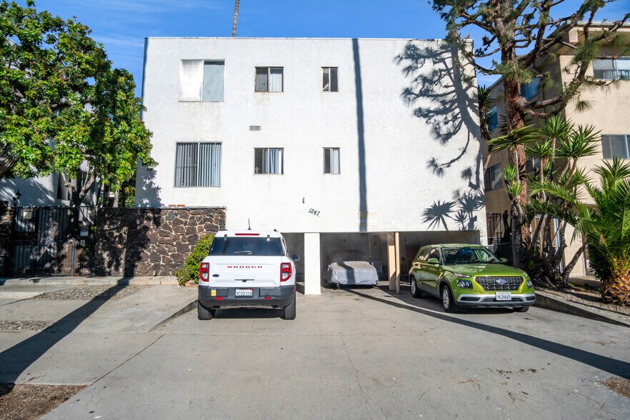 More Photos Of , Santa Monica Multifamily For Sale