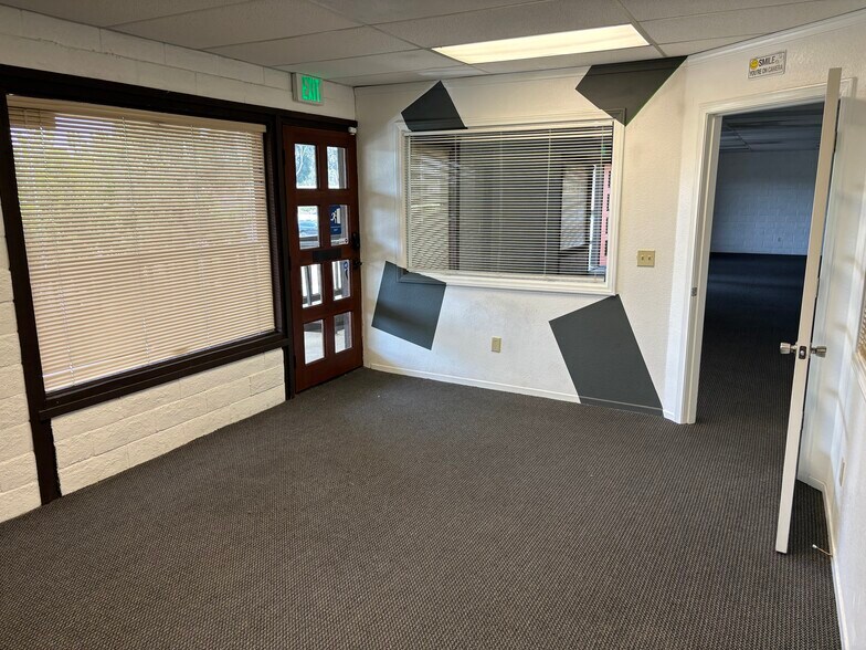 More Photos Of 23470 Olive Wood Plaza Dr, Moreno Valley Office Residential For Lease