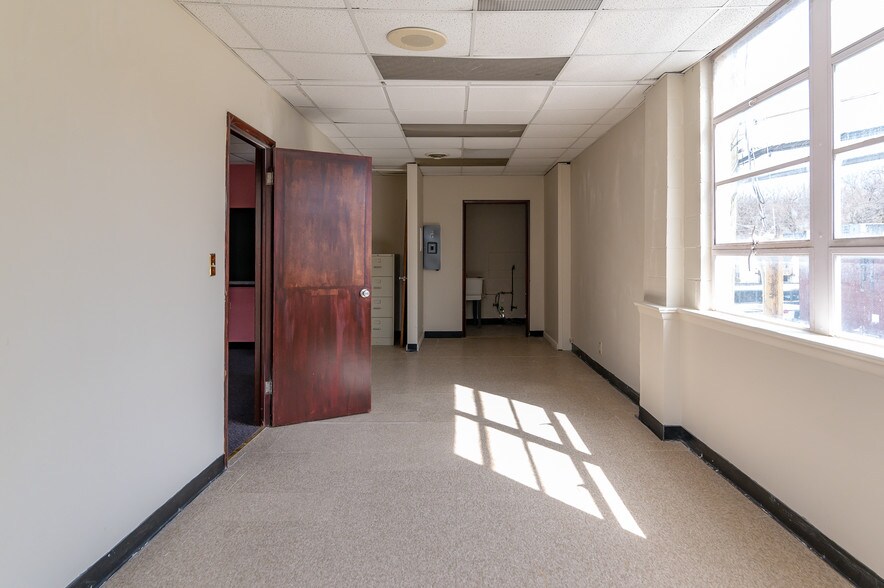 More Photos Of 6320 Windsor Mill Rd, Gwynn Oak Storefront Retail Office For Sale