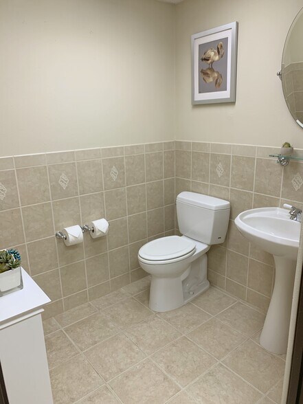 More Photos Of 8751 E Hampden Ave, Denver Medical For Sale