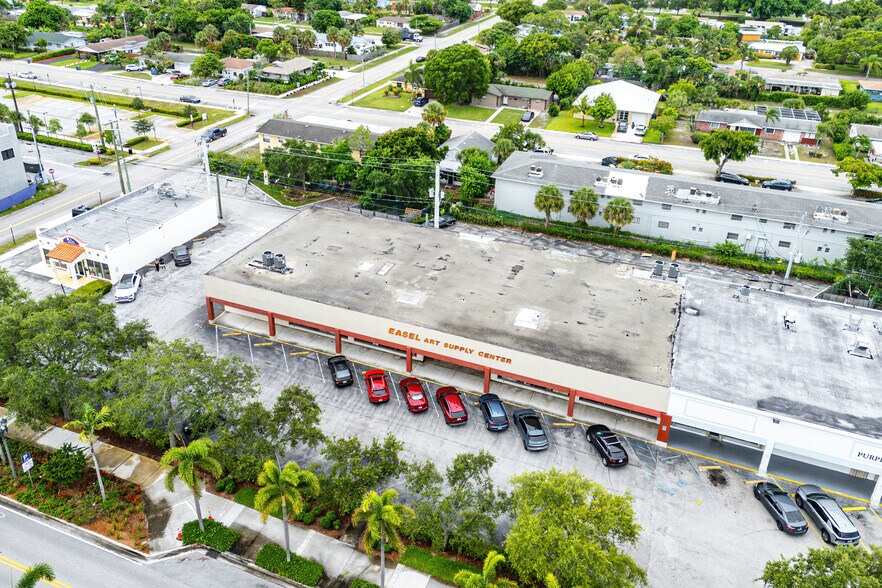 More Photos Of 810 Park Ave, West Palm Beach Storefront For Sale