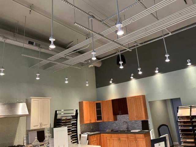 More Photos Of 2092 Concourse Dr, San Jose General Retail For Lease