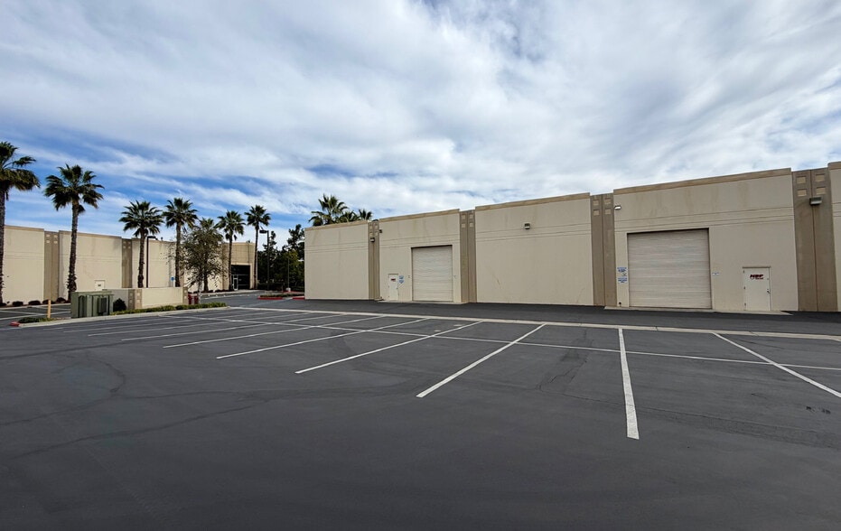 More Photos Of 14467 Meridian Pky, Riverside Warehouse For Lease