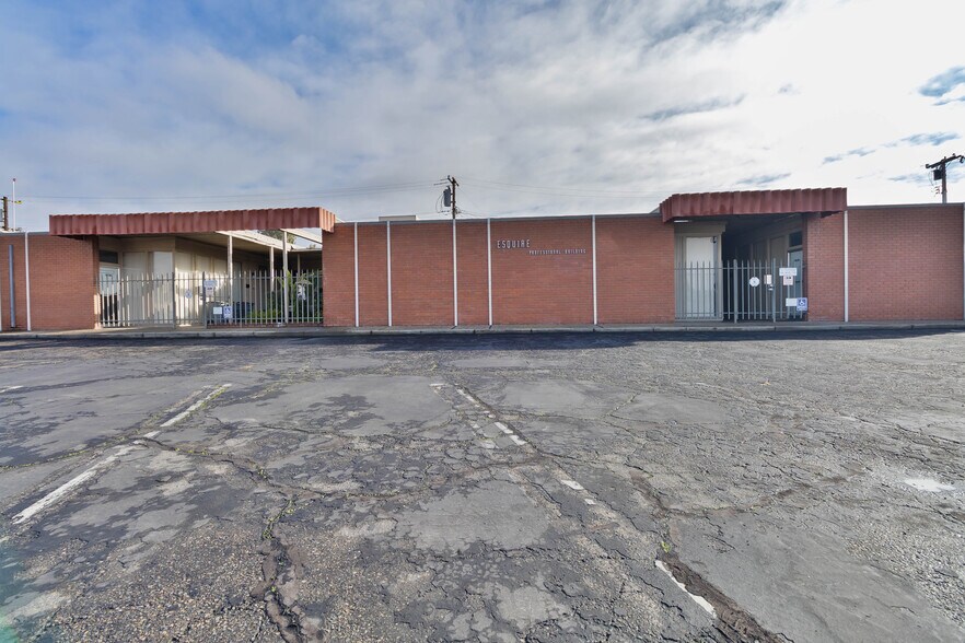 Primary Photo Of 1524 N West Ave, Fresno Office For Sale