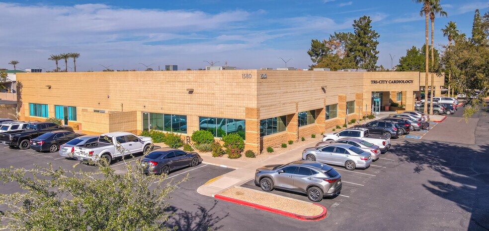 More Photos Of 1580 N Fiesta Blvd, Gilbert Office For Lease