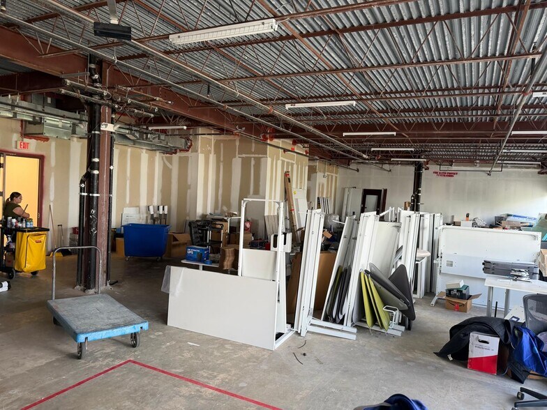 More Photos Of 7950 NW 53rd St, Doral Medical For Sale