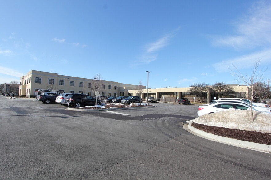More Photos Of 1051 W Rand Rd, Arlington Heights Medical For Lease