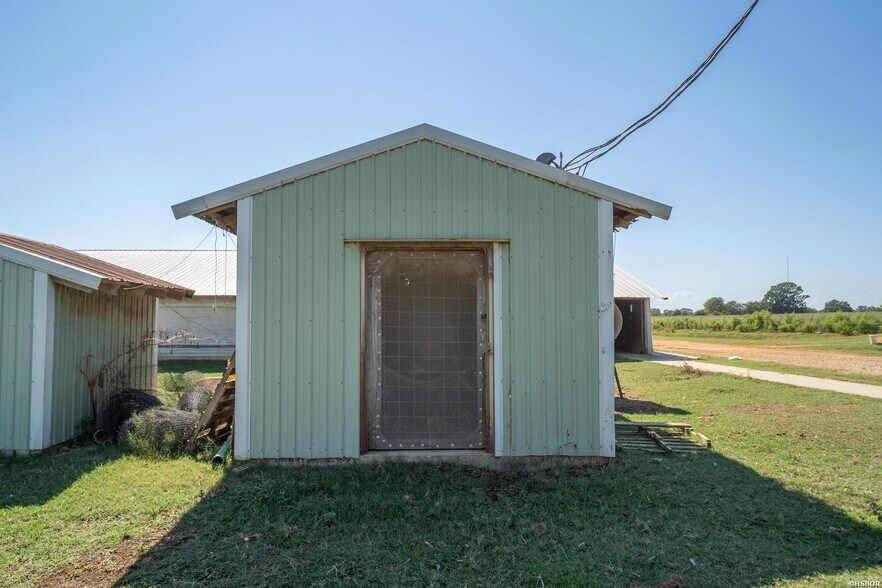 More Photos Of 389 HWY 174, Hope Specialty For Sale