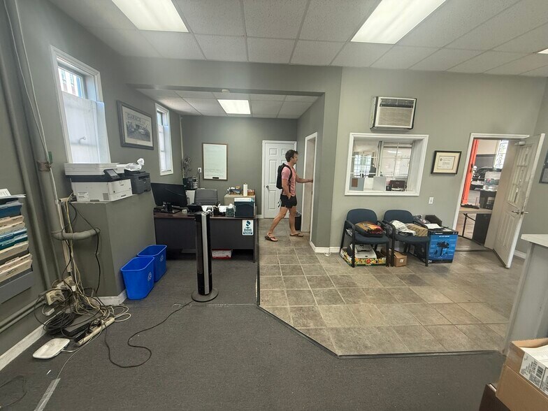 More Photos Of 501 9th Ave, San Mateo Service For Lease