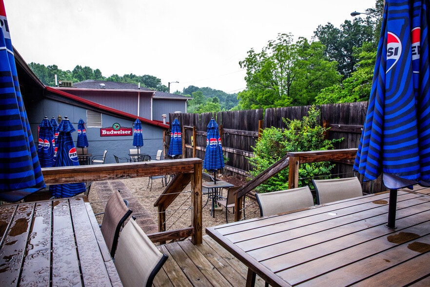 More Photos Of 310 Keller Ave, Fayetteville Restaurant For Sale
