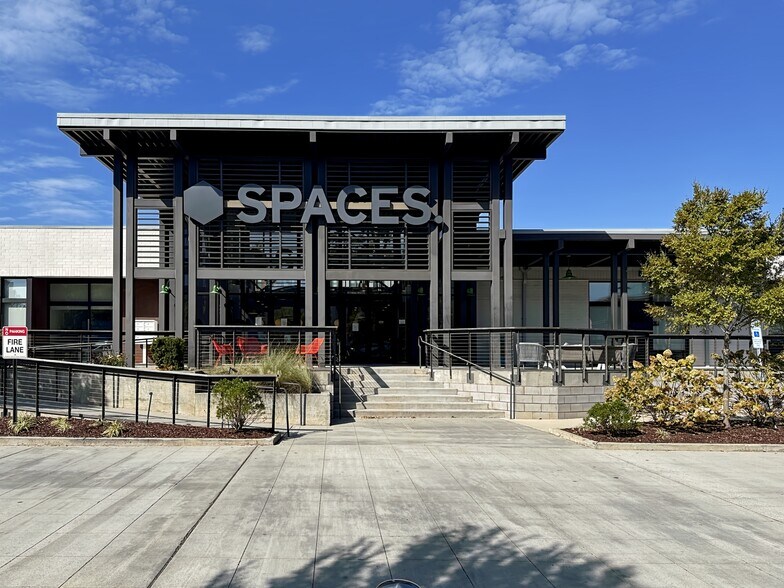 More Photos Of 307 W Tremont Ave, Charlotte Coworking Space