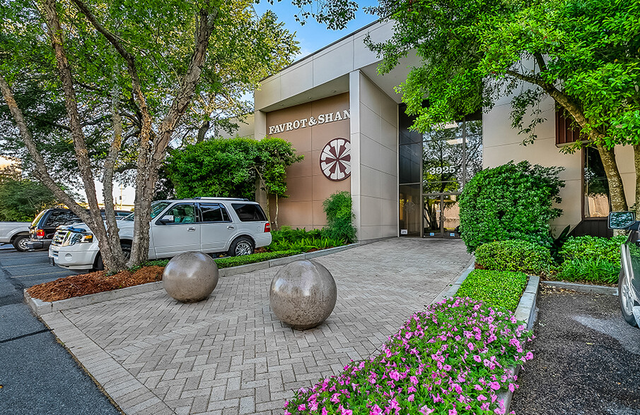 Primary Photo Of 3925 N I-10 Service Rd, Metairie Office For Lease