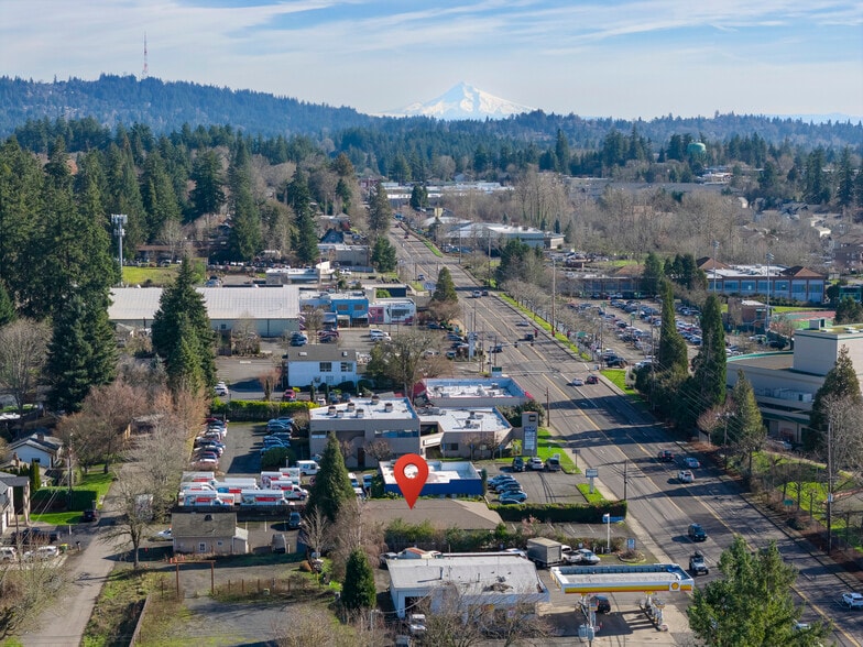 More Photos Of 9055 SW Beaverton Hillsdale Hwy, Portland Office For Lease