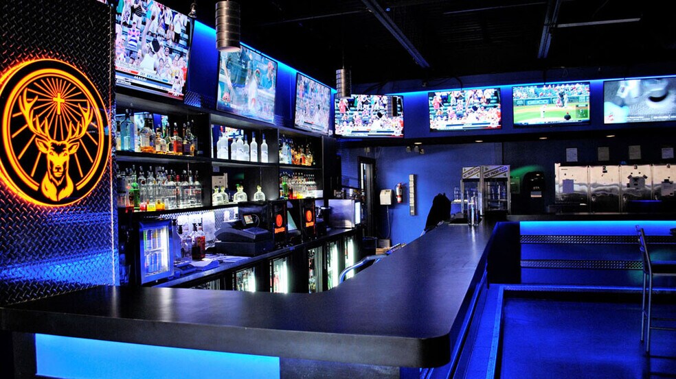 More Photos Of 1105 Arlington St, Winnipeg Storefront Retail Office For Sale