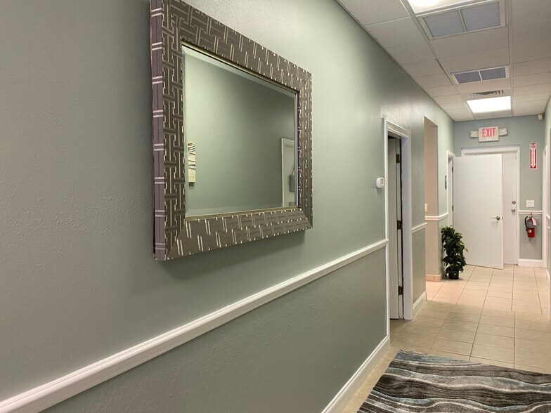 More Photos Of 15437 S US Highway 441, Summerfield Medical For Sale