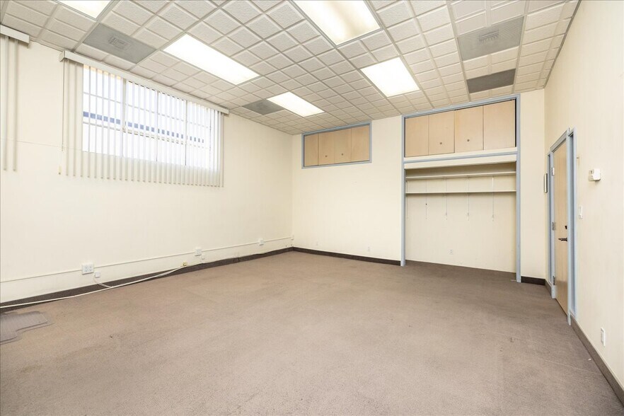 More Photos Of 1635-1641 El Camino Real, Millbrae Medical For Sale