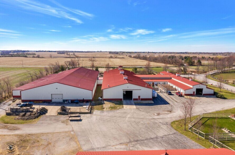 More Photos Of 9436 W Steger Rd, Frankfort Horse Stables For Sale