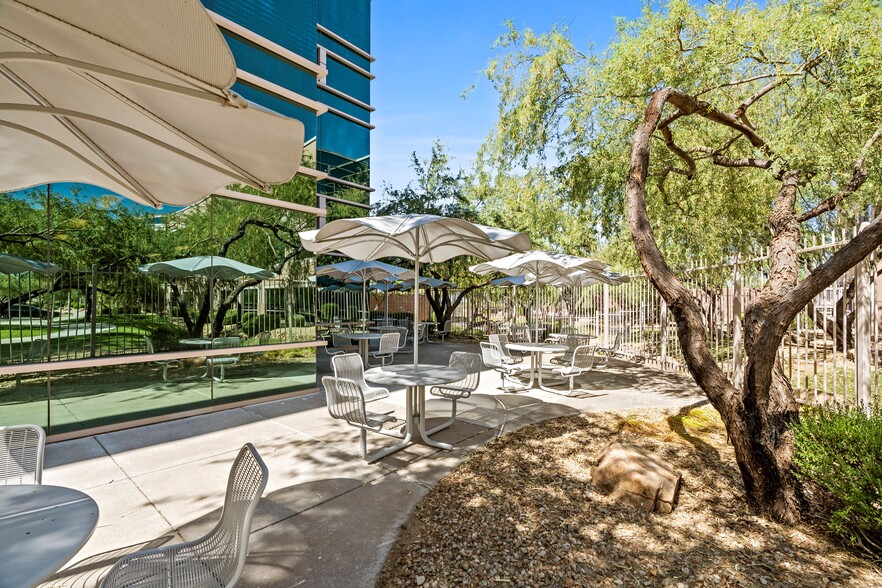 More Photos Of 2625 W Grandview Rd, Phoenix Office For Lease