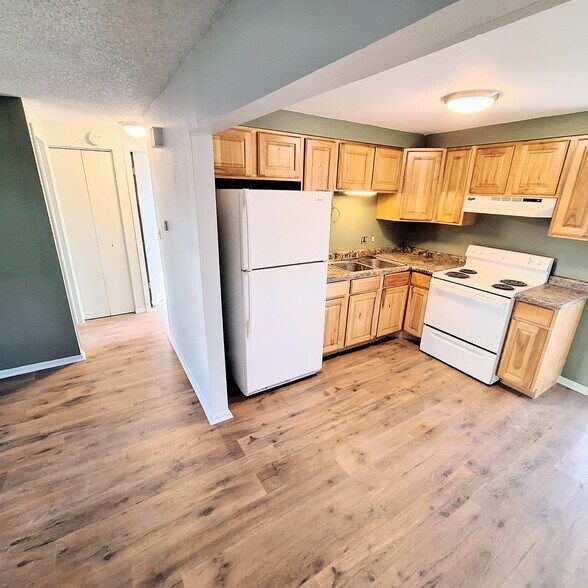 More Photos Of 1065 Magnolia St, Colorado Springs Apartments For Sale