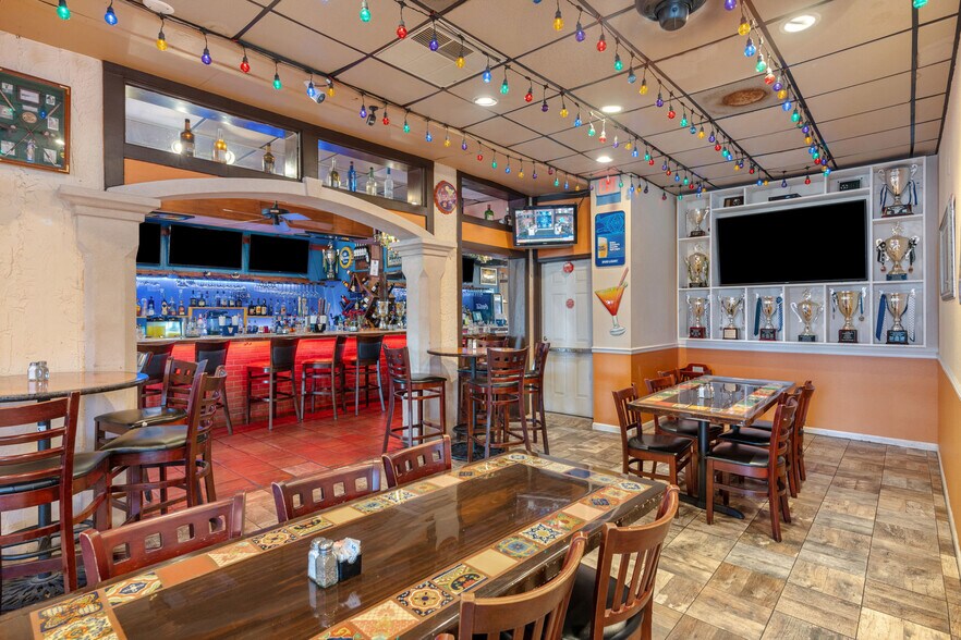 More Photos Of 480 Mary Esther Blvd NW, Fort Walton Beach Restaurant For Lease