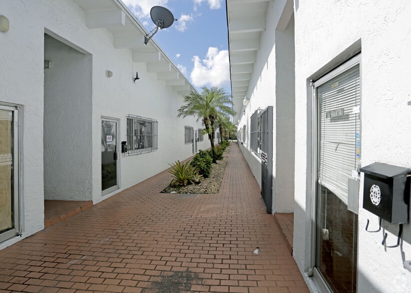 More Photos Of 7251-7309 NW 12th St, Miami Warehouse For Lease