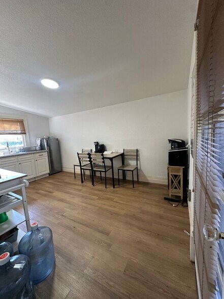 More Photos Of 615 15th St, Modesto Specialty For Sale