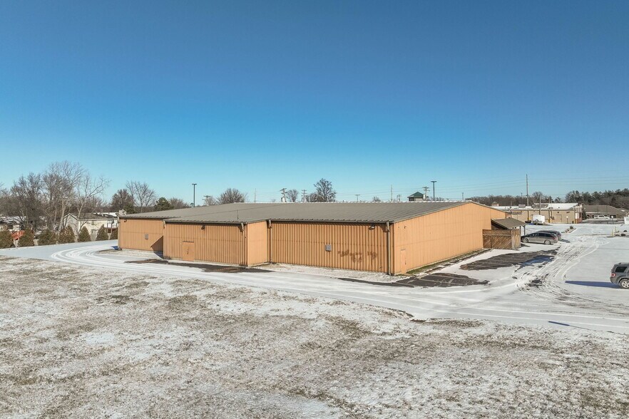 More Photos Of 177 Frontier Park Dr, O'Fallon Bowling Alley For Sale