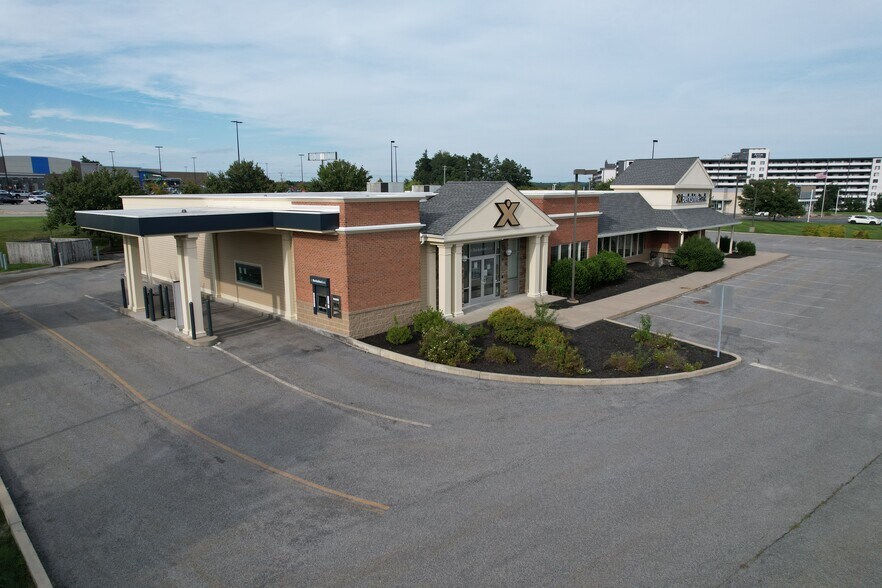 More Photos Of 303 Turnpike Rd, Westborough Freestanding For Lease