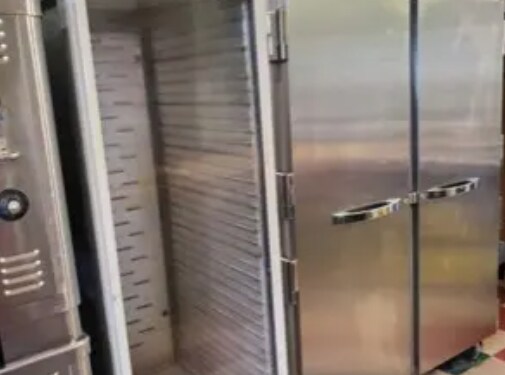 More Photos Of 1861 Youngstown Rd SE, Warren Restaurant For Sale