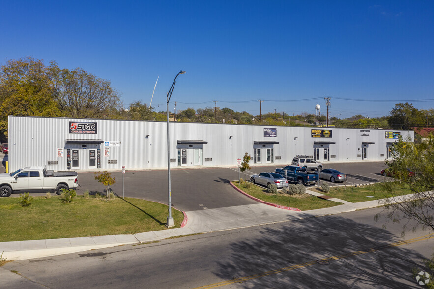 Primary Photo Of 7711 Eckhert Rd, San Antonio Light Distribution For Lease