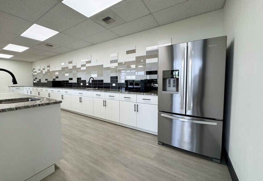 More Photos Of 6905 Us-95 Hwy, Fruitland Office For Lease