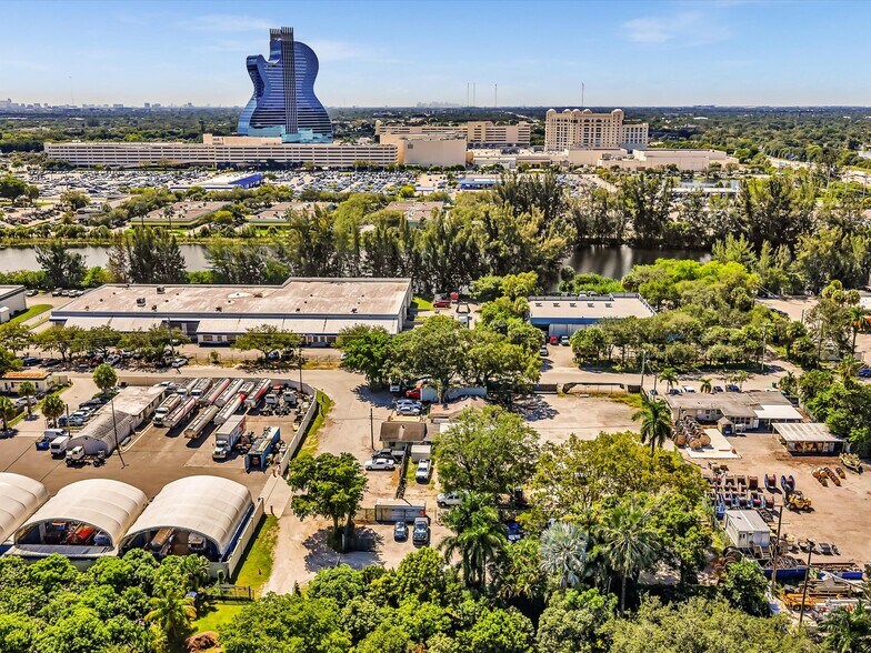 More Photos Of 4901 SW 51st St, Davie Warehouse For Sale